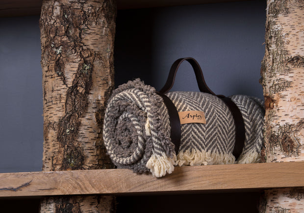 Arpin Plaids "Tramontane Chevron" - Authentic Natural French Wool.