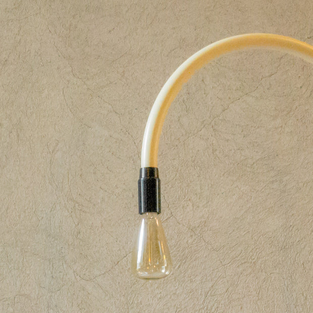 Bultin Minimalistic Floor Lamp - Colourful Eye-Catcher with Concrete & Steel.