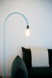 Bultin Minimalistic Floor Lamp - Colourful Eye-Catcher with Concrete & Steel.