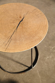 Heerenhuis - Beautiful Handmade Side Table "Nimbus" Oak & Metal.